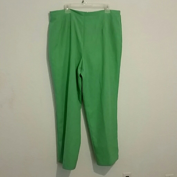 J. B. Collections 3 piece pantsuit - Picture 7 of 8